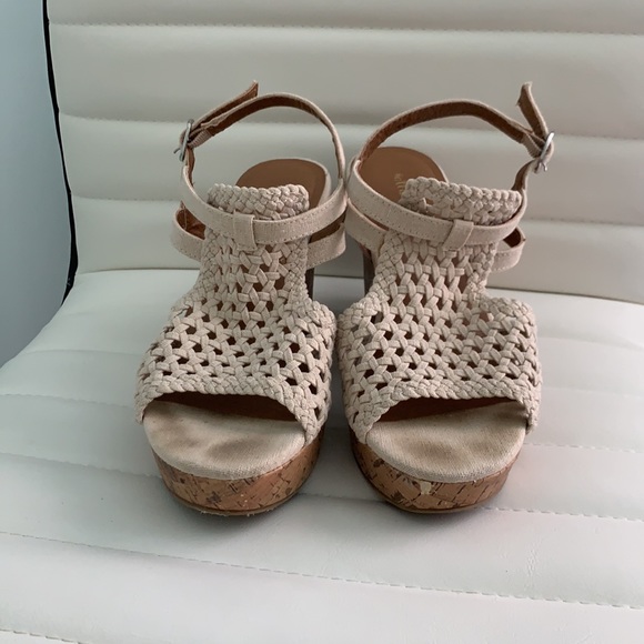 altar’d state tan wedges - Picture 3 of 6